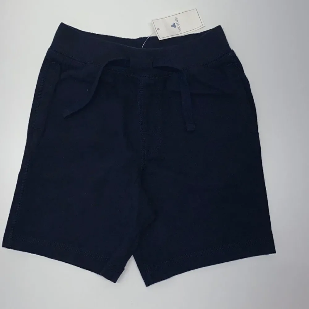 NWT ❤️ Gap short pull on